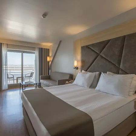 Altin Yunus & - 度假村 Çeşme