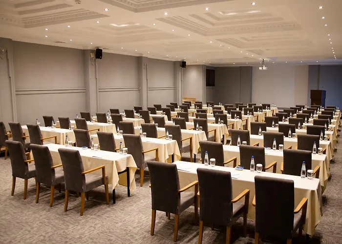 Altin Yunus & - 度假村