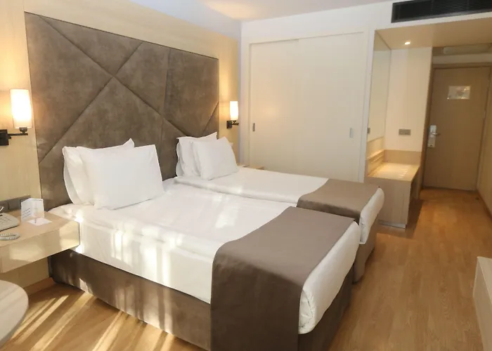 Altin Yunus & - 度假村