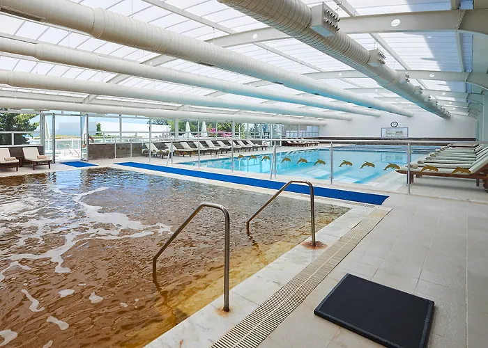 Altin Yunus & - 5* Чешме