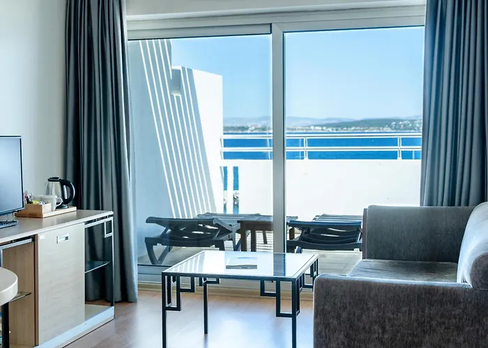 Курортний комплекс Altin Yunus & -